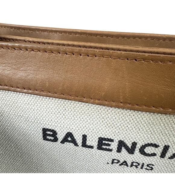 Balenciaga Everyday Canvas Tan and Ivory Crossbody Bag (BAXX150) - Picture 3 of 11